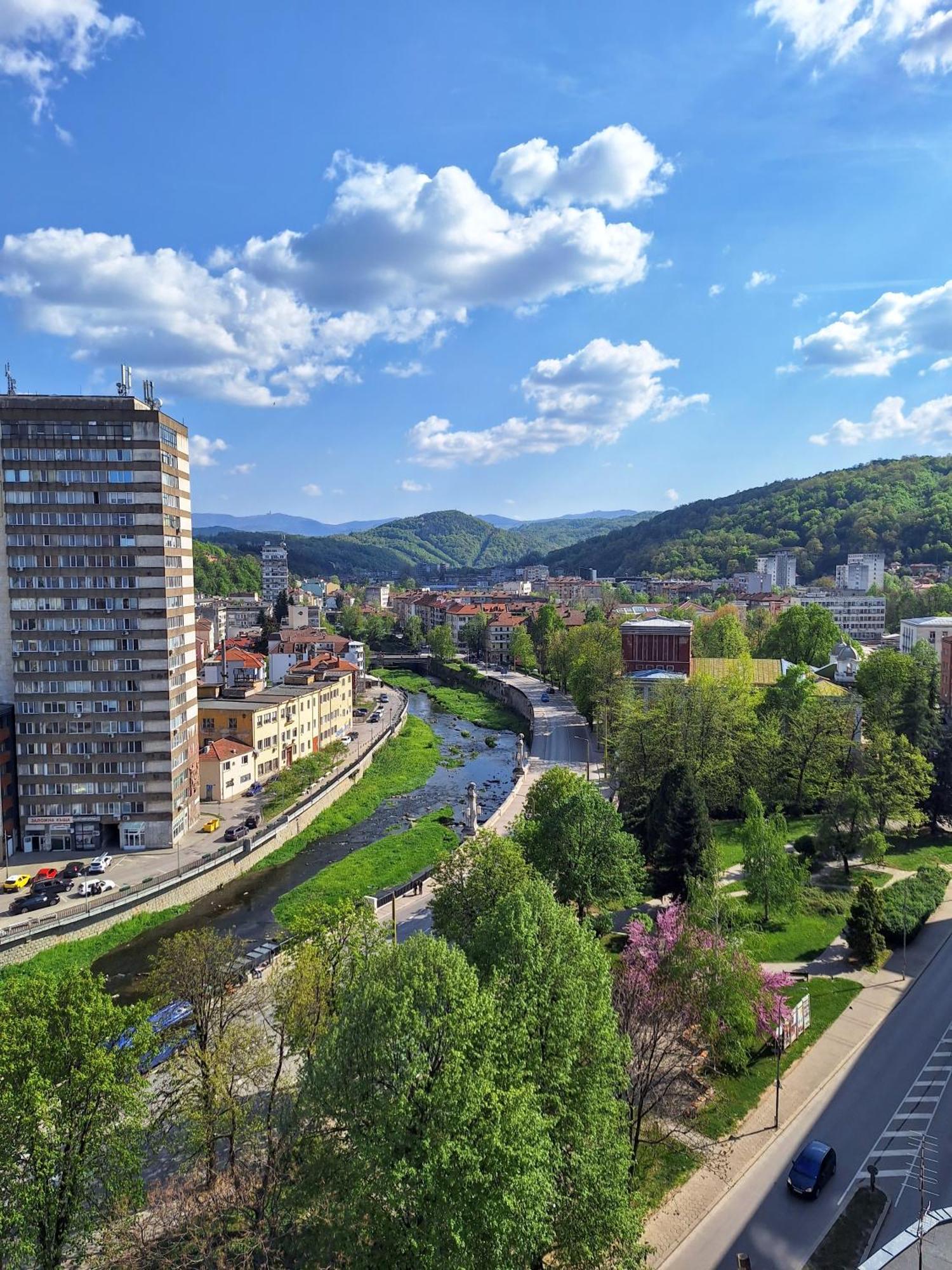 Студио Даневски-Balkan Tower Gabrovo Extérieur photo